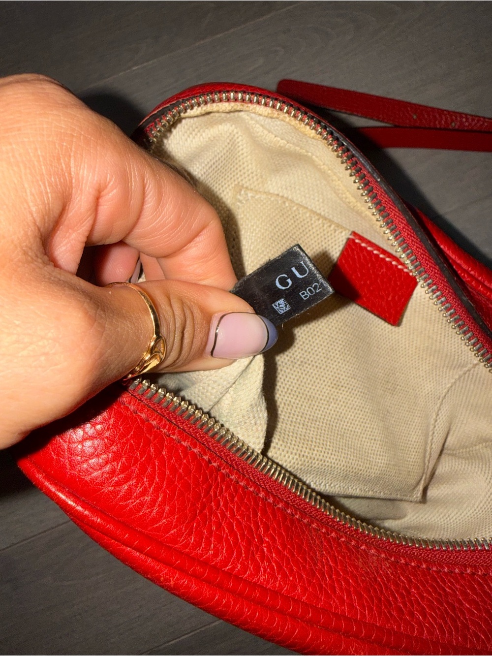 Gucci Soho Disco Leather Crossbody Bag Red - Picture 9 of 13
